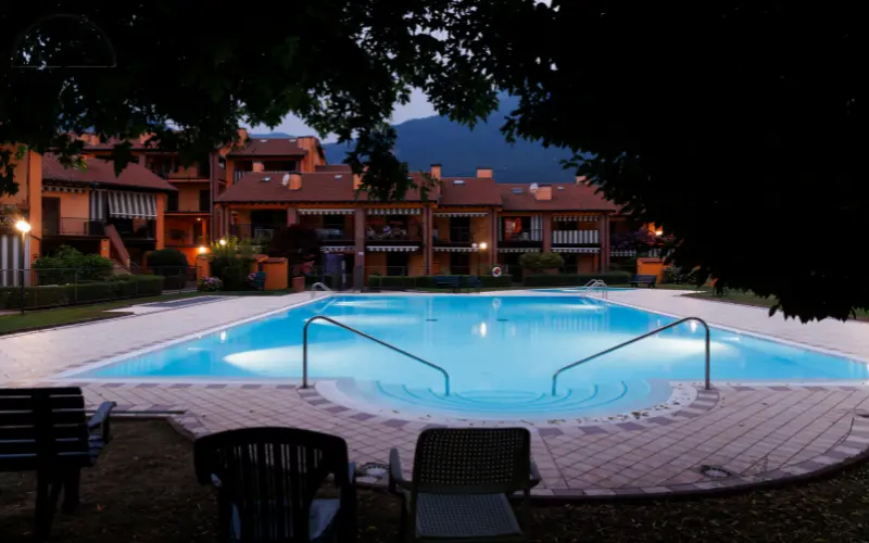 how long is 200 feet