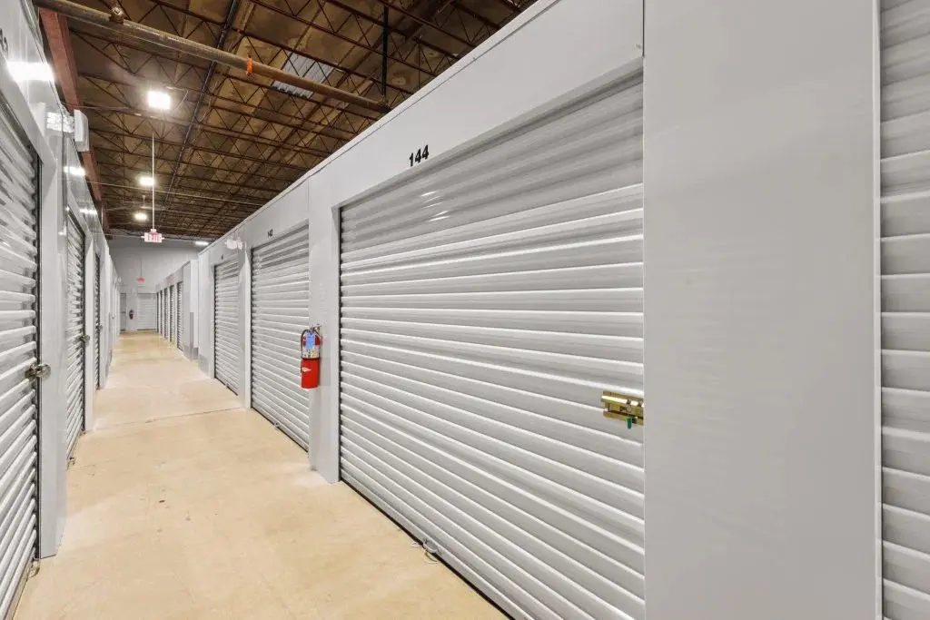 Stop Ruining Your Valuables Find Climate Controlled Storage Dubai Offers