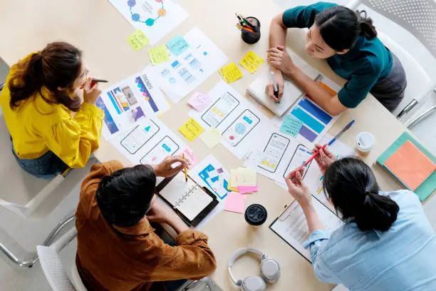 The Influence of Background Colors in Visual Communication